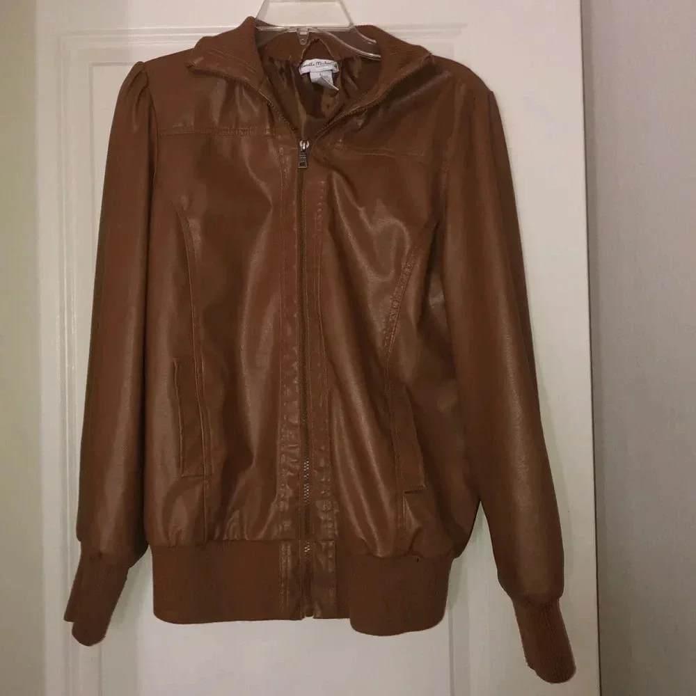 Cute Jacket - Picture 5 of 5